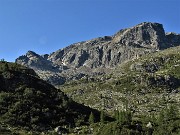 11 Dal Lago di Fregabolgia il Cabianca (2601 m)